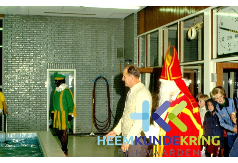 Sint opbezoek in zwembad de Boskuul 1